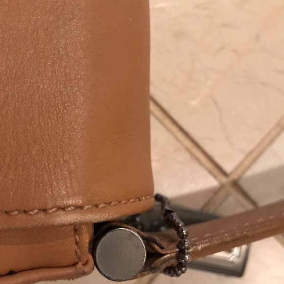 Camel Coach shoulder bag - Picture 8 of 8